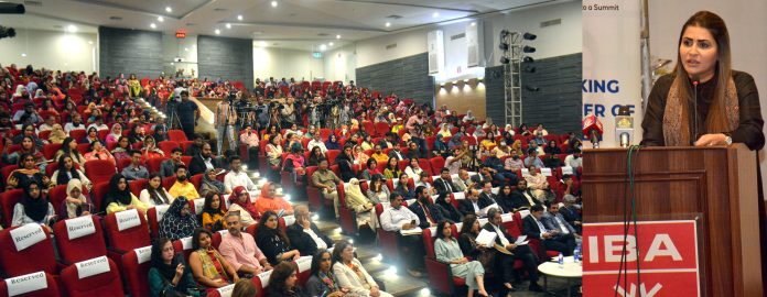 پاکستان کے معاشی مسائل کے تناظر میں خواتین کو بااختیار بنانے پر توجہ دی جائے وفاقی وزیر برائے تخفیف غربت شازیہ مری کا سیمینار سے خطاب