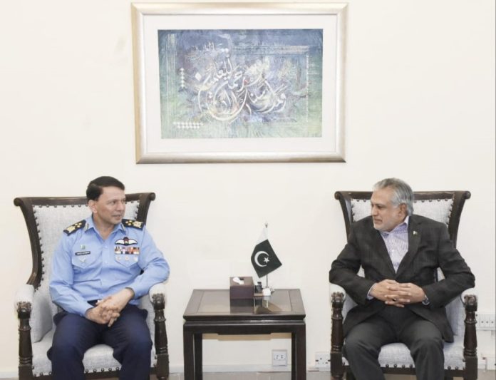 فضائی سرحدوں اورفضائی مفادات کے تحفظ کیلئے پاک فضائیہ کاکردارلائق تحسین ہے، وزیرخزانہ