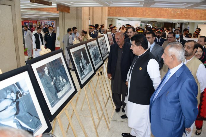 سینیٹ گولڈن جوبلی ،چیئرمین سینیٹ محمد صادق سنجرانی کا پارلیمنٹ ہاؤس میں تصویری نمائش کا افتتاح