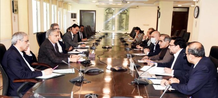 ہوابازی کے شعبے میں بہتری کیلئے اقدامات اورکوششیں قابل تعریف ہیں، وزیرخزانہ اسحاق ڈار کااجلاس سے خطاب
