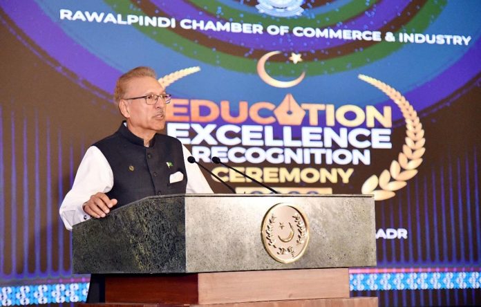 سکولوں سے باہر تقریباً 23 ملین بچوں کو روایتی طریقوں سے ہٹ کر تعلیم اور ہنر فراہم کرنے کے لیے جدید حل تلاش کرنے کی ضرورت ہے ۔ صدر مملکت