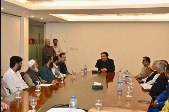 وزیر خارجہ بلاول بھٹو زرداری سے مقبوضہ جموں و کشمیر کے مہاجرین کے نمائندہ وفد کی ملاقات