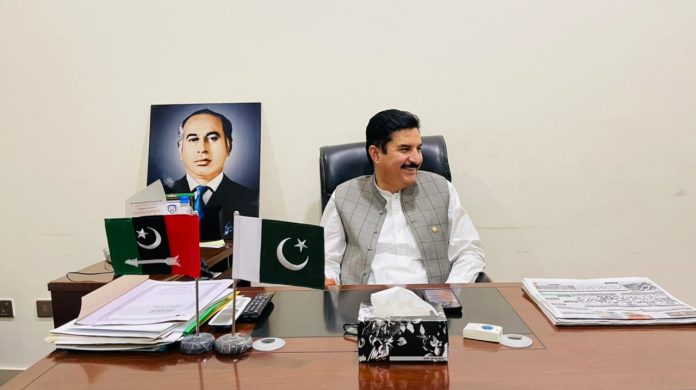 گورنر خیبرپختونخوا فیصل کریم کنڈی کا روس کے سفیر البرٹ پی خوریف کے اعزازمیں ظہرانہ