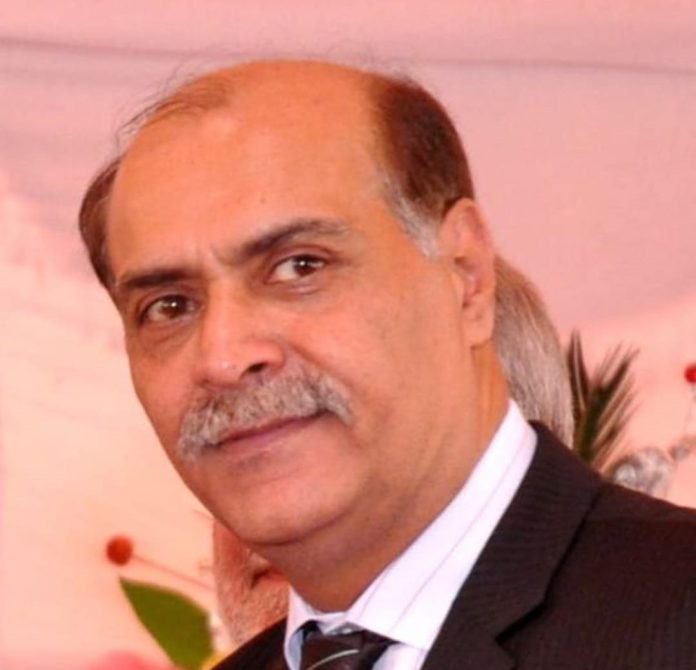 ہائی ٹیک ہائبرڈ بیجوں نے پاکستان سمیت دنیا بھر میں زرعی پیداوار کو بڑھانے میں نمایاں کردار ادا کیا ہے، شہزاد علی ملک