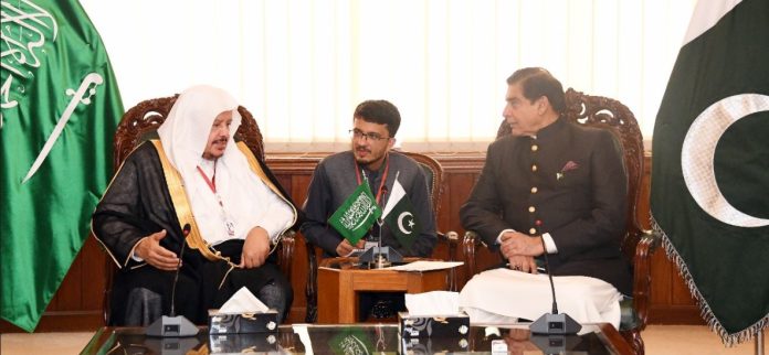 سپیکر قومی اسمبلی راجہ پرویز اشرف سے سعودی مجلس شوریٰ کے چیئرمین ڈاکٹر عبداللہ بن محمد بن ابراہیم الشیخ کی ملاقات