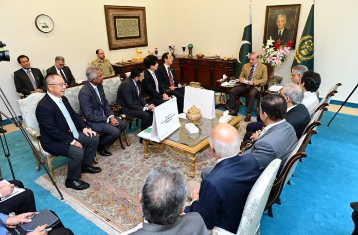 پاکستان میں جاپانی کمپنیوں کے لئے سرمایہ کاری کے وسیع مواقع موجود ہیں، وزیراعظم شہباز شریف کی صدرٹویوٹا ایشیا اور سی ای او انڈس موٹرز سے گفتگو