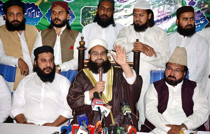 ملک میں جو75 سال میں نہیں ہوا وہ 9 مئی کو کردیا گیا،ایک سانحہ پاکستان کے ٹوٹنے کا اور دوسرا سانحہ9 مئی کا ہے،اس جرم میں ملوث لوگ قابل معافی نہیں، آرمی چیف کے صبر و تحمل پر خراج تحسین پیش کرتے ہیں، حافظ طاہر محمود اشرفی