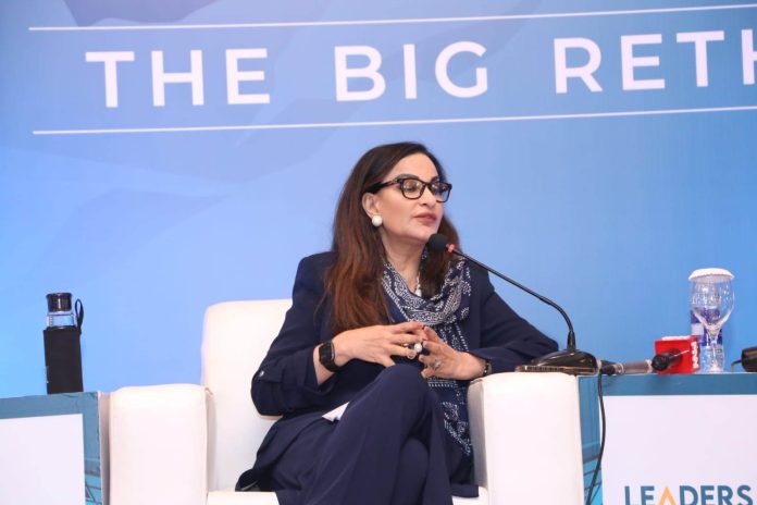 لیڈڑز ان اسلام آباد بزنس سمٹ کے چھٹے ایڈیشن کا اختتام، پاکستان کو شدید ماحولیاتی چیلنجز کا سامنا ہے، جس سے نمٹنے کے لیے فوری اقدامات کرنا ہوں گے، وفاقی وزیر شیریں رحمن کا سمٹ میں اظہار خیال