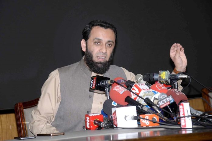خیبر پختونخوا کے وزیر ظاہر طورو کا وزیراعظم سے منسوب بیان ذہنی اختراع اور خلاف حقیقت ہے، وزیراعظم سے جھوٹ منسوب کرکے خیبر پختونخوا حکومت اپنی ساکھ بنانے کی ناکام کوشش کر رہی ہے، وفاقی وزیر اطلاعات خیبر پختونخوا کے وزیر ظاہر طورو کا وزیراعظم سے منسوب بیان ذہنی اختراع اور خلاف حقیقت ہے، وزیراعظم سے جھوٹ منسوب کرکے خیبر پختونخوا حکومت اپنی ساکھ بنانے کی ناکام کوشش کر رہی ہے، وفاقی وزیر اطلاعات