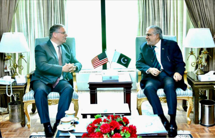 وفاقی وزیر خزانہ اسحاق ڈار سے امریکی سفیرڈونلڈ بلوم کی ملاقات، باہمی دلچسپی کے امور، دو طرفہ تعلقات پر تبادلہ خیال
