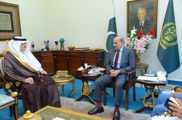 وزیراعظم محمد شہباز شریف سے سعودی عرب کے سفیر نواف بن سعید احمد المالکی کی ملاقات