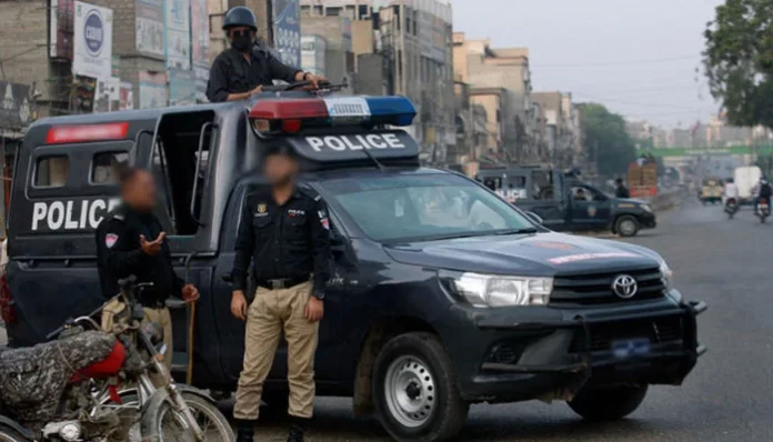 پولیس کی فائرنگ