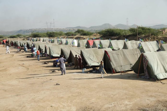 خیمہ بستیاں