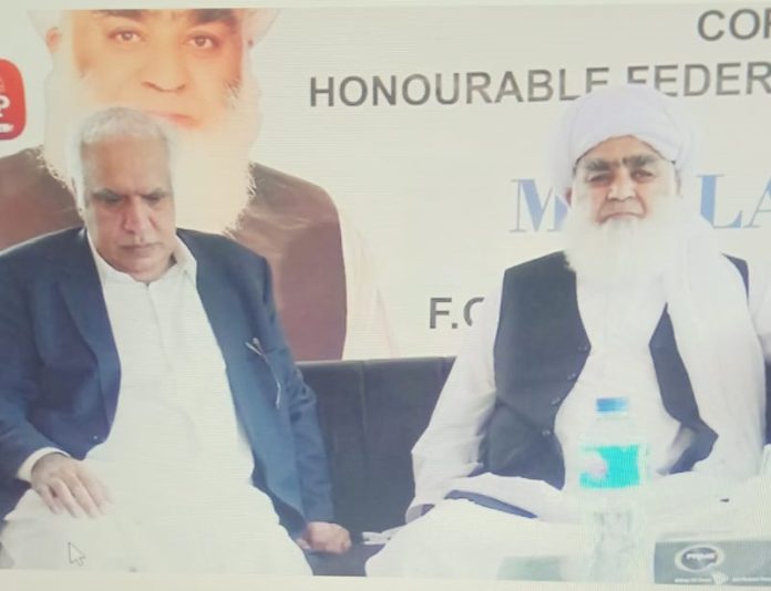 وفاقی وزیر ہائوسنگ اینڈ ورکس مولانا عبدالواسع