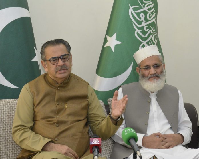 نگران وفاقی وزیر مذہبی امور کی منصورہ میں میڈیا سے گفتگو