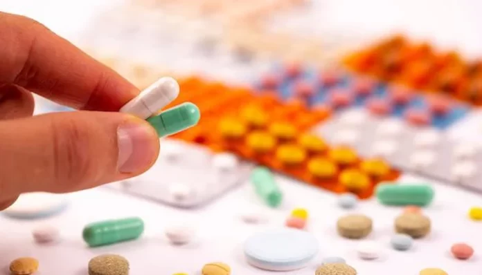 اوکاڑہ 5 افراد ڈسرکٹ ہسپتال سے لاکھوں روپے مالیت کی ادویات چوری کر کے لے گئے