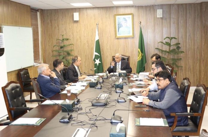 نگران وفاقی وزیر منصوبہ بندی و ترقی سمیع سعید کی زیر صدارت فور آر ایف کے حوالے سے تفصیلی جائزہ اجلاس