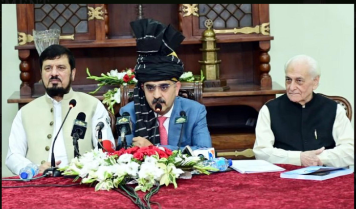 نگراں وزیراعظم انوار الحق کاکڑ کی پشاور میں گفتگو