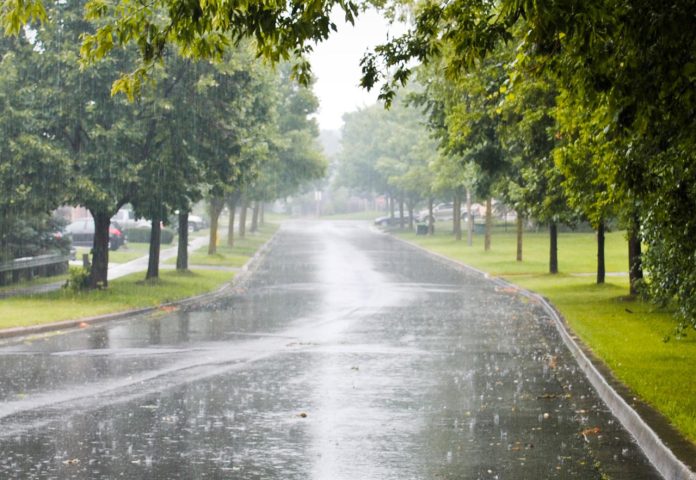 ضلع خوشاب کے مختلف مقامات پر تیز بارش، موسم سرد ہو گیا