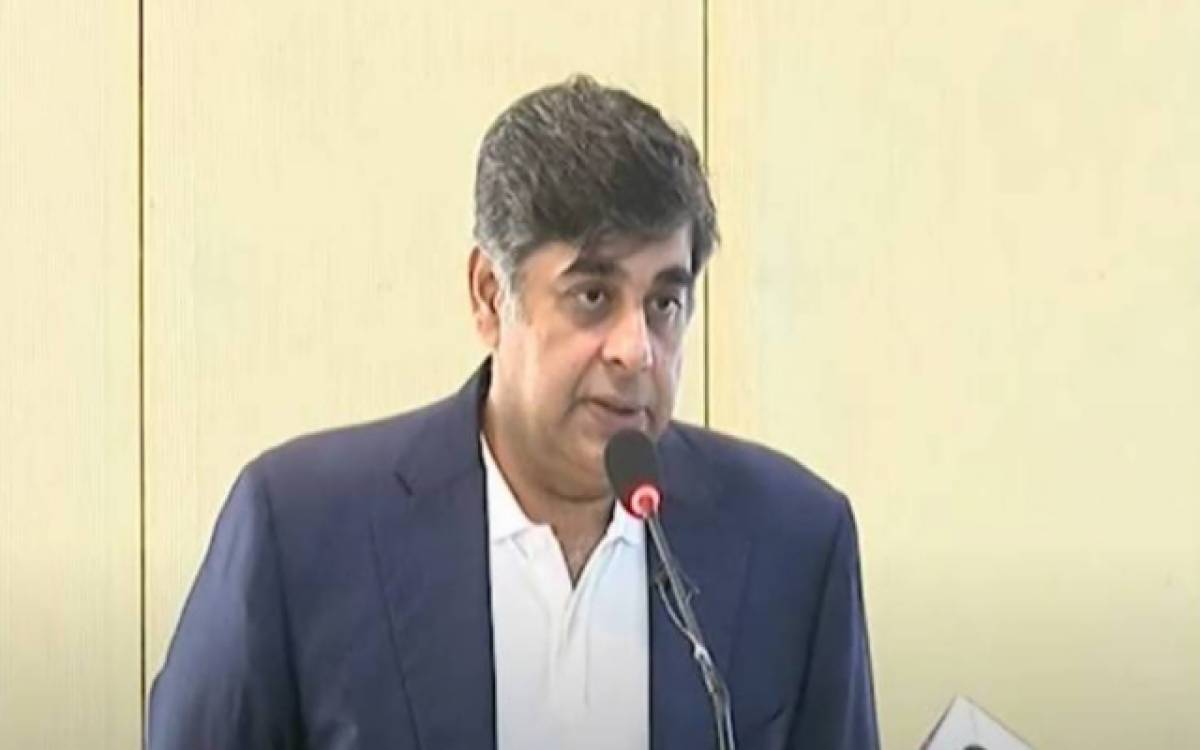 نگران وفاقی وزیر برائے کامرس ڈاکٹر گوہر اعجاز