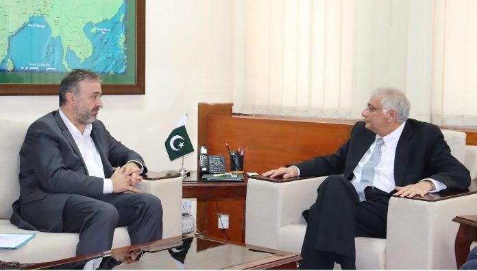 نگراں وزیر منصوبہ بندی سمیع سعید سے ورلڈ بینک کے کنٹری ڈائریکٹر کی ملاقات
