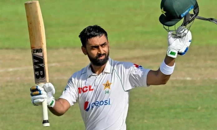 عبداللہ شفیق ورلڈکپ کیریئر کے پہلے ہی میچ میں سنچری بنانے والےپاکستانی کھلاڑی بن گئے