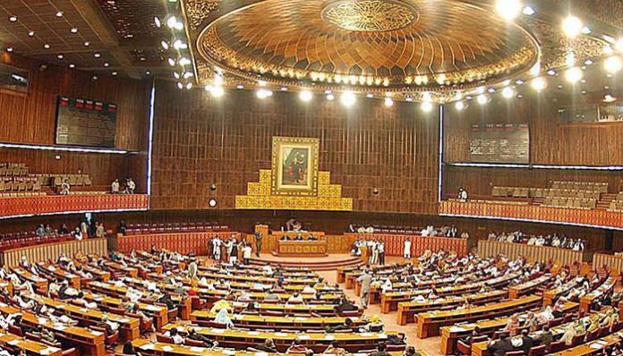 ایئر یونیورسٹی کے 58 رکنی وفد نے ایوان بالا کی کارروائی کا مشاہدہ کیا