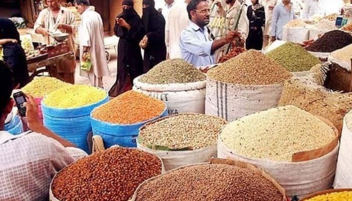 گرانفروشوں کے خلاف کارروائیاں،94دکانداروں کا چالان، 7لاکھ سے زائد جرمانہ عائد،10دکانیں سیل