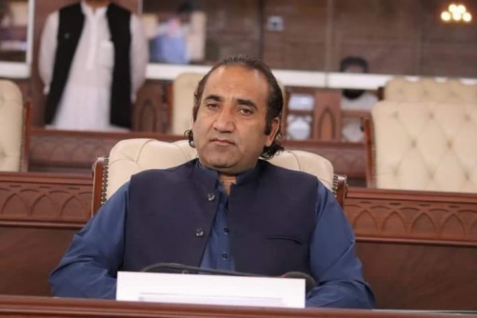 سکردو کے چار مختلف ہائی سکولز کو ہائر سکینڈری سکولوں کا درجہ دینے اور کالج آف ایجوکیشن میں ایوننگ کلاسز شروع کرنے کا نوٹیفکیشن جاری