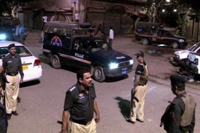 ڈیرہ غازی خان کے نواحی علاقے میں مبینہ پولیس مقابلہ،سب انسپکٹر شہید،ایک ڈاکوہلاک