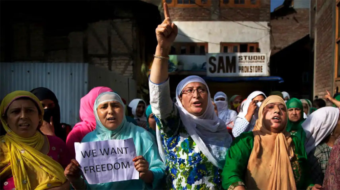 جموں و کشمیر میں خواتین مسلسل ریاستی دہشت گردی، عدم تحفظ ،ظلم و تشدد، خوف و دہشت ، ناانصافی انسانی سوگ اوراذیت کا شکار ہیں،کل جماعتی حریت کانفرنس