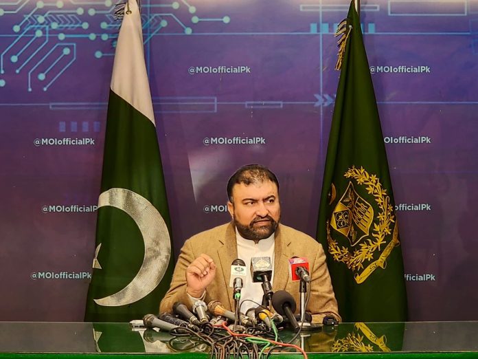 وزارت داخلہ الیکشن کمیشن کی درخواست پر آئندہ عام انتخابات میں سیکو رٹی کے لئے ہر ممکن سول آرمڈ فورسز فراہم کرنے کے لئے تیار ہے،غیر ملکیوں کی سیاسی سرگرمیوں پر پابندی ہے ، نگران وفاقی وزیر داخلہ سرفراز احمد بگٹی