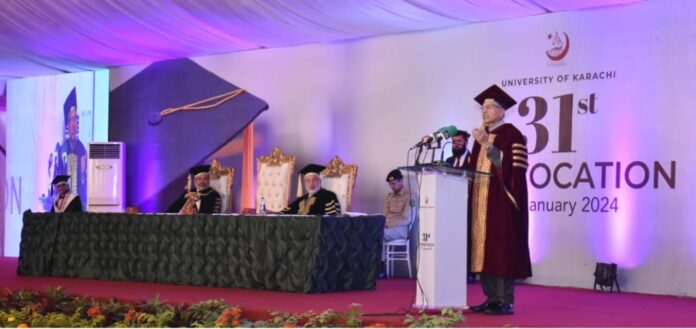 قوم ملک کو ترقی کی راہ پر گامزن کرنے کی صلاحیت رکھتی ہے،صدرمملکت ڈاکٹر عارف علوی کا جامعہ کراچی کے 31ویں کانووکیشن سے خطاب