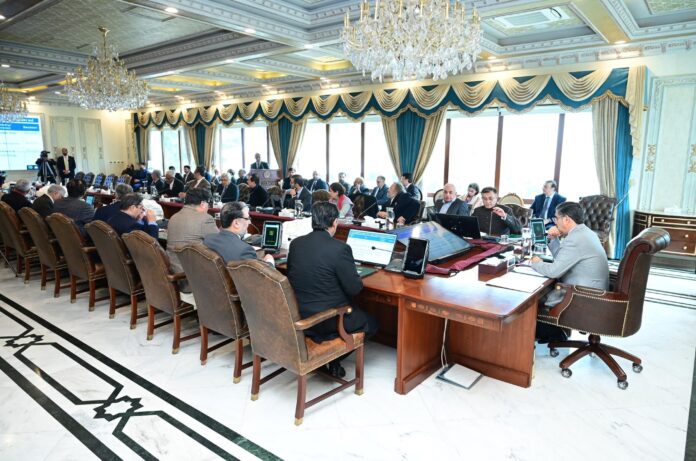وفاقی کابینہ نے ریونیو ڈویژن کی سفارش پر ایف بی آر کی تنظیمِ نو اور ڈیجیٹائزیشن اور وفاقی ٹیکس پالیسی بورڈ کی تشکیل کی منظوری دے دی