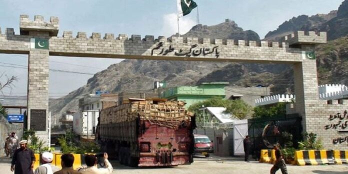 ڈائریکٹر ٹرانزٹ ٹریڈ کسٹمز ارباب قیصر سے پاک افغان تجارت میں کاروبار کرنے والے تاجروں کی ملاقات، ممنوعہ اشیاء پر تبادلہ خیال