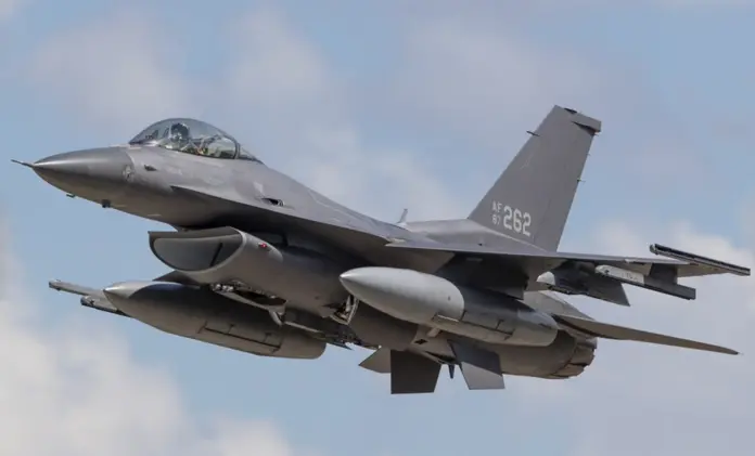 F-16 fighter