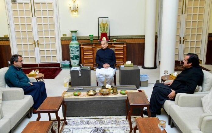 وزیراعظم محمد شہباز شریف سے وزیر ریلویز اویس احمد خان لغاری کی ملاقات