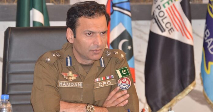 سی پی اوکا اپنی نوعیت کا پہلا اقدام،ٹیکسٹ ٹو سی پی شہری پولیس کےمتعلق شکایت کیلےسی پی او کے نمبر03004911720پرمیسج کرسکتے ہیں