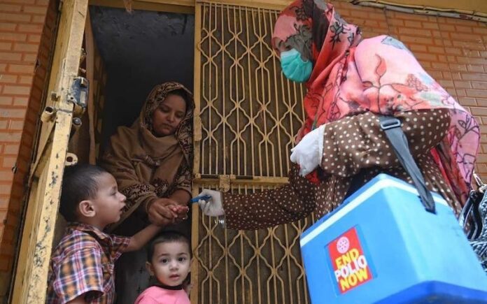 پولیو مہم کے دوران کسی بھی ملازم کی جانب سے کوتاہی کوبرداشت نہیں کیا جائے گا،ڈپٹی کمشنر نصیر آباد