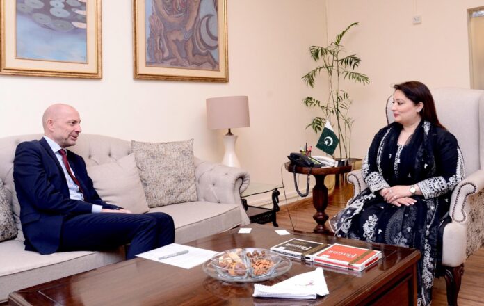 وزیراعظم کی کوآرڈینیٹر برائے موسمیاتی تبدیلی سے ڈنمارک کے سفیر کی ملاقات، ماحولیاتی تبدیلیوں پر قریبی تعاون، علم کے تبادلے اور مشترکہ سرگرمیوں کی ڈیزائننگ پر اتفاق
