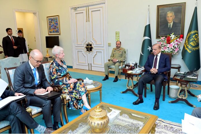 وزیراعظم محمد شہباز شریف سے پاکستان میں یورپی یونین کی سفیر کی ملاقات