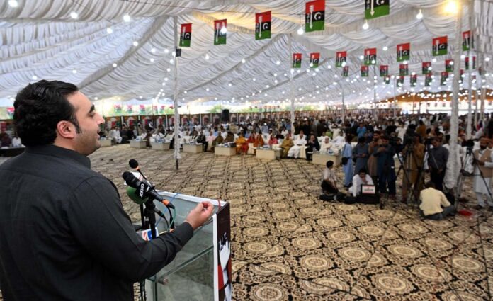 ملک میں ترقی و استحکام کیلئے حزب اختلاف کو ذمہ دارانہ پارلیمانی کردار ادا کرنا چاہئے، بلاول بھٹو زرداری