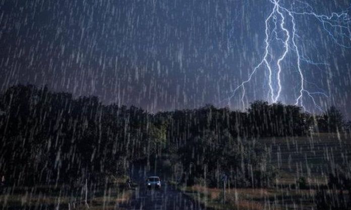 ڈی سی اسلام آباد کا متوقع بارش کے پیش نظر ضلعی انتظامیہ کے افسران کو الرٹ رہنے کا حکم