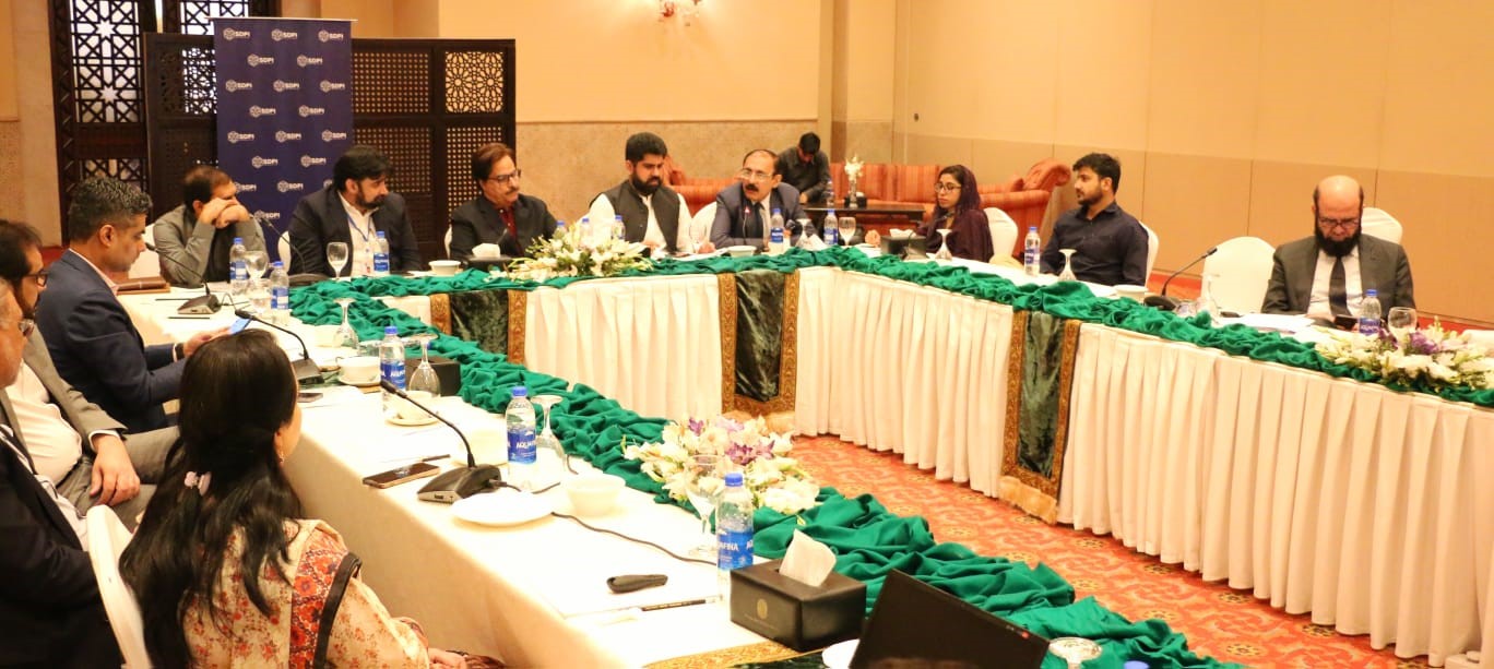 سٹیل سیکٹر کو تباہی سے بچانے کےلئے پالیسی فریم ورک کو معقول بنانا، ریگولیٹرز کی استعداد کار میں اضافہ ضروری ہے، ماہرین