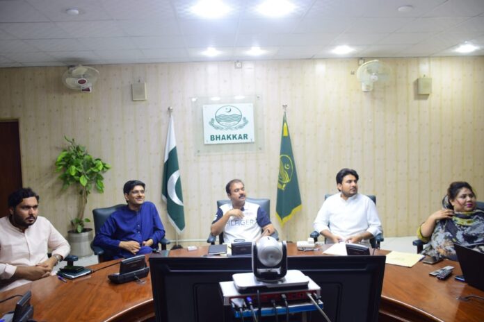 ڈی پی او بھکر ڈپٹی کمشنر علی اکبر بھنڈر نے دریائی چیک پوسٹ رویلہ غربی کا سرپرائز وزٹ کیا