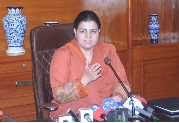 پنجاب میں ڈیجیٹل منڈیاں قائم کر کے مڈل مین کا کردار ختم کرنے کیلئے کوشاں ہیں، سلمیٰ بٹ