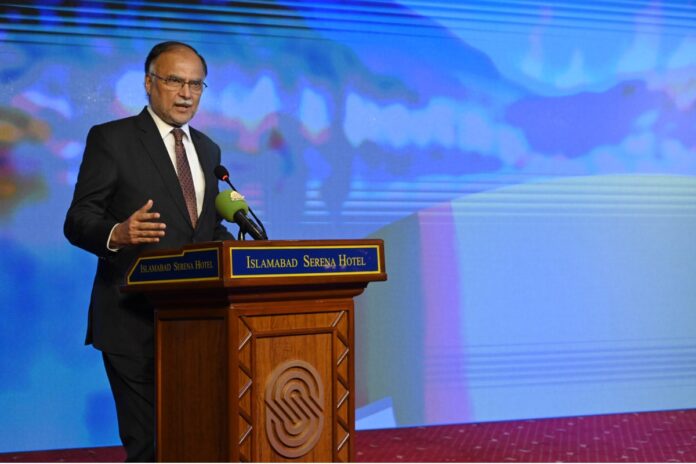 سیاحت کے فروغ کے لئے قومی سیاحت کوآرڈینیشن سینٹر قائم کیا جائے گا، وفاقی وزیر احسن اقبال