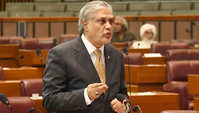 مثبت سوچ کے ساتھ ہم نے آگے بڑھنا ہے اور ملک کو ترقی کی راہ پر گامزن کرنا ہے، سینیٹر محمد اسحاق ڈار کا ایوان بالا میں نکتہ اعتراض پر جواب