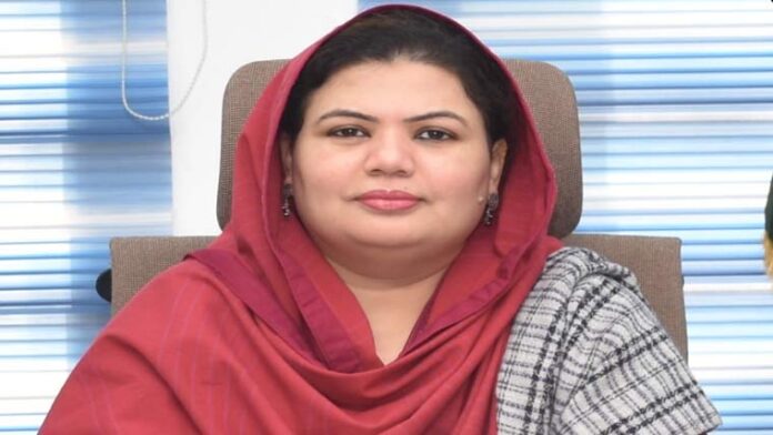 ڈپٹی کمشنر مظفرگڑھ کی محکمہ مال کے افسران کے ساتھ تعارفی ملاقات