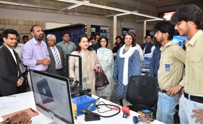 ملک کی ترقی اور معاشی استحکام کیلئے نوجوانوں کی توانائیوں کو بروئے کار لاناناگزیر،بی آئی ایس پی نوجوانوں کو پیشہ وارانہ تربیت سے آراستہ کرنےکیلئے پرعزم ہے، سینیٹرروبینہ خالد ملک کی ترقی اور معاشی استحکام کیلئے نوجوانوں کی توانائیوں کو بروئے کار لاناناگزیر،بی آئی ایس پی نوجوانوں کو پیشہ وارانہ تربیت سے آراستہ کرنےکیلئے پرعزم ہے، سینیٹرروبینہ خالد